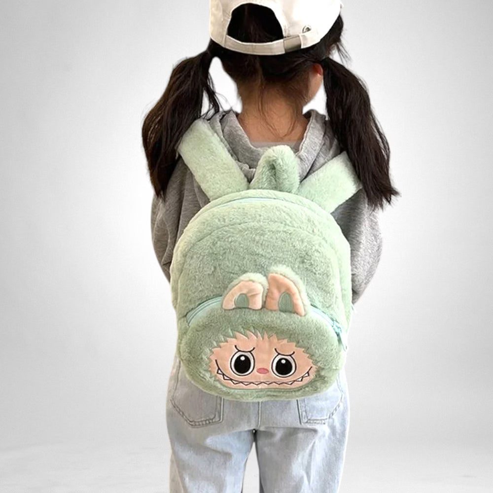 Sac peluche Labubu porté